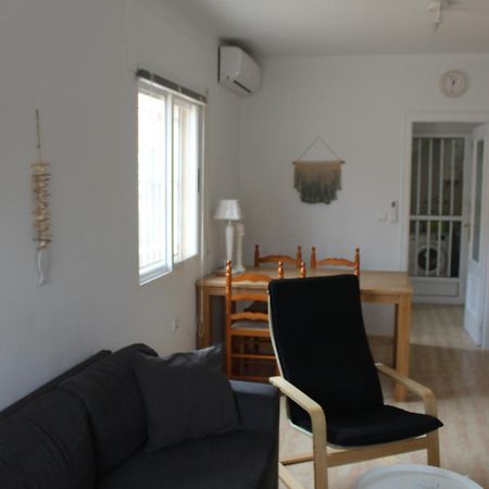 Bungalow With 2 Bedrooms And Roof Terrace In The Center Of La Zenia. Free Wifi. Οριουέλα Εξωτερικό φωτογραφία