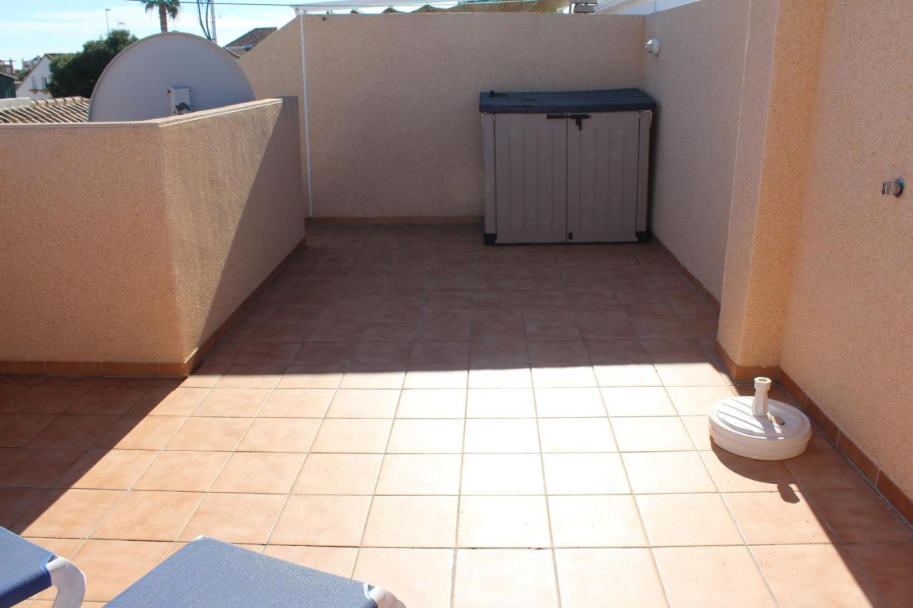 Bungalow With 2 Bedrooms And Roof Terrace In The Center Of La Zenia. Free Wifi. Οριουέλα Εξωτερικό φωτογραφία