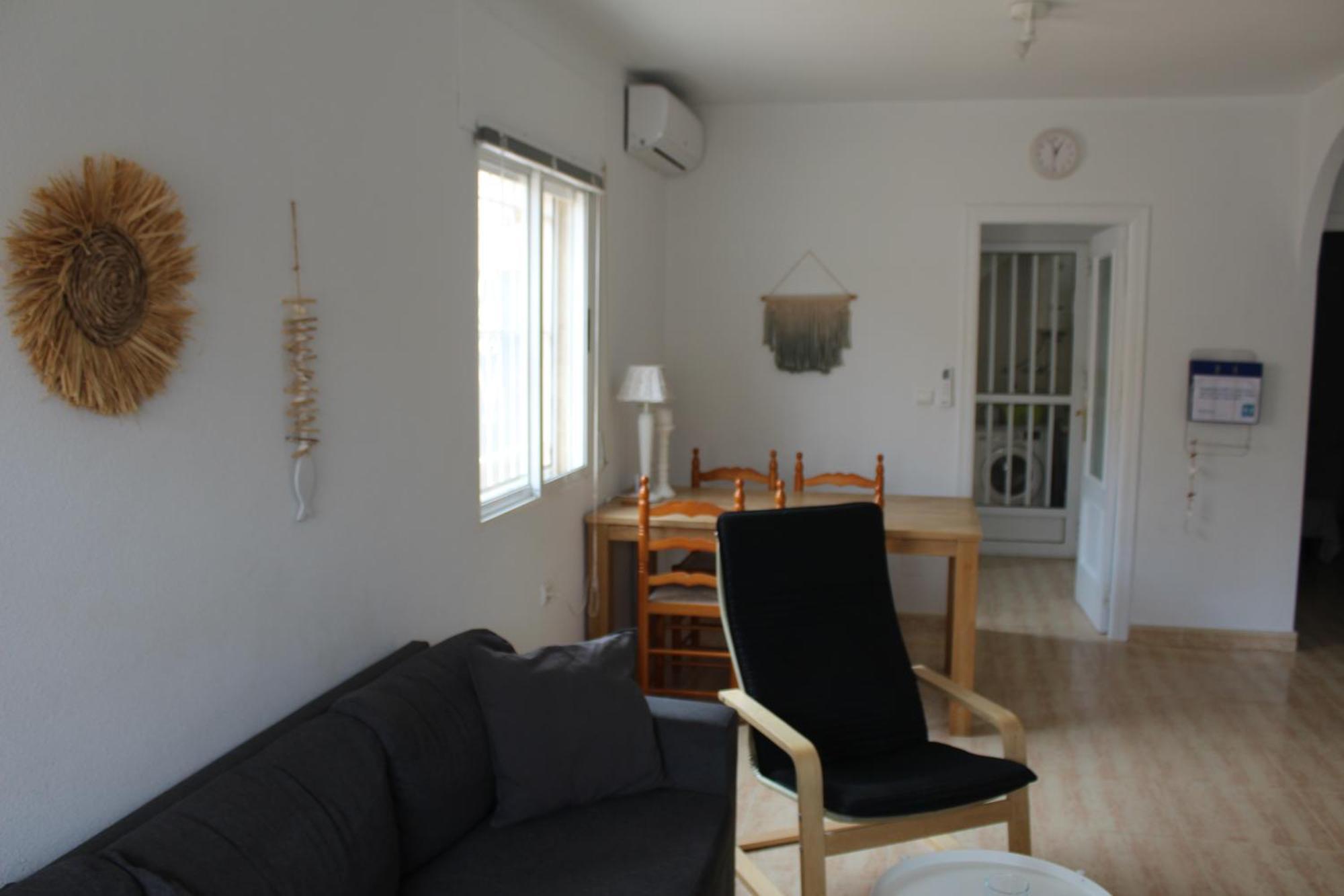 Bungalow With 2 Bedrooms And Roof Terrace In The Center Of La Zenia. Free Wifi. Οριουέλα Εξωτερικό φωτογραφία