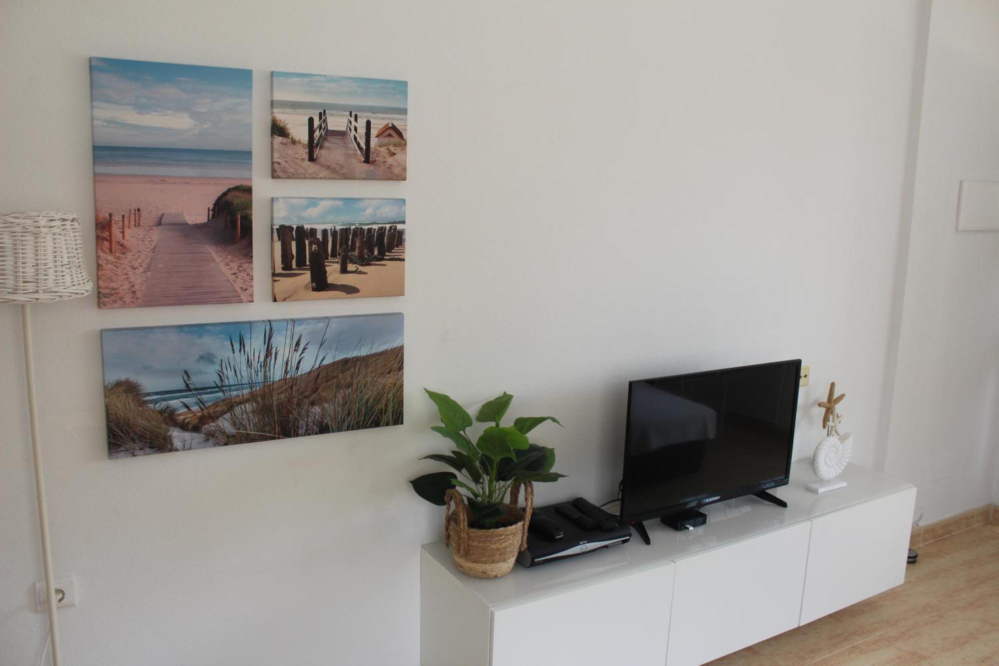 Bungalow With 2 Bedrooms And Roof Terrace In The Center Of La Zenia. Free Wifi. Οριουέλα Εξωτερικό φωτογραφία